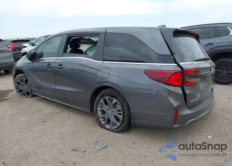 2025 Honda Odyssey Touring z USA, uszkodzony, nr VIN 5FNRL6H85SB060226